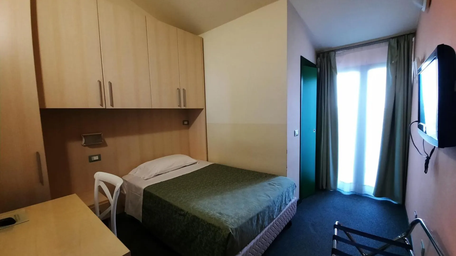 Ducathotel Torrile Hotel
