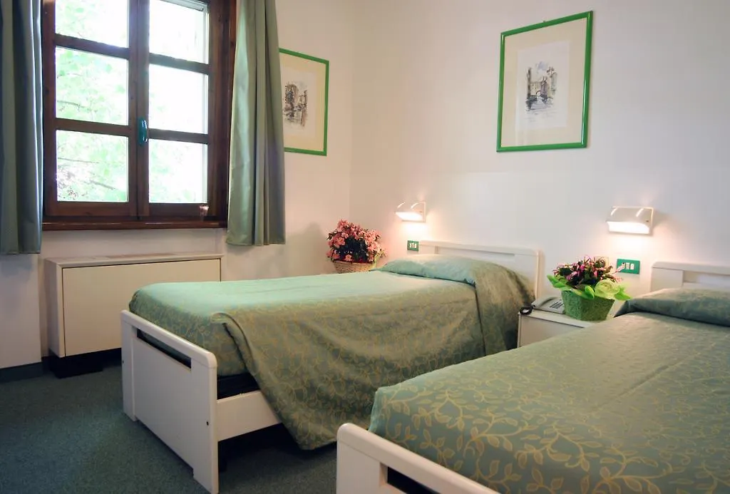 Ducathotel Torrile Hotel